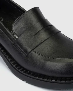 Heeled Shoe Yumara 001 Black